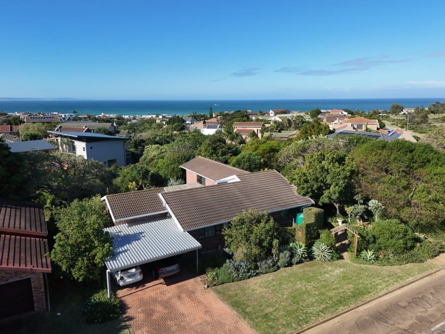 4 Bedroom Property for Sale in Noorsekloof Eastern Cape